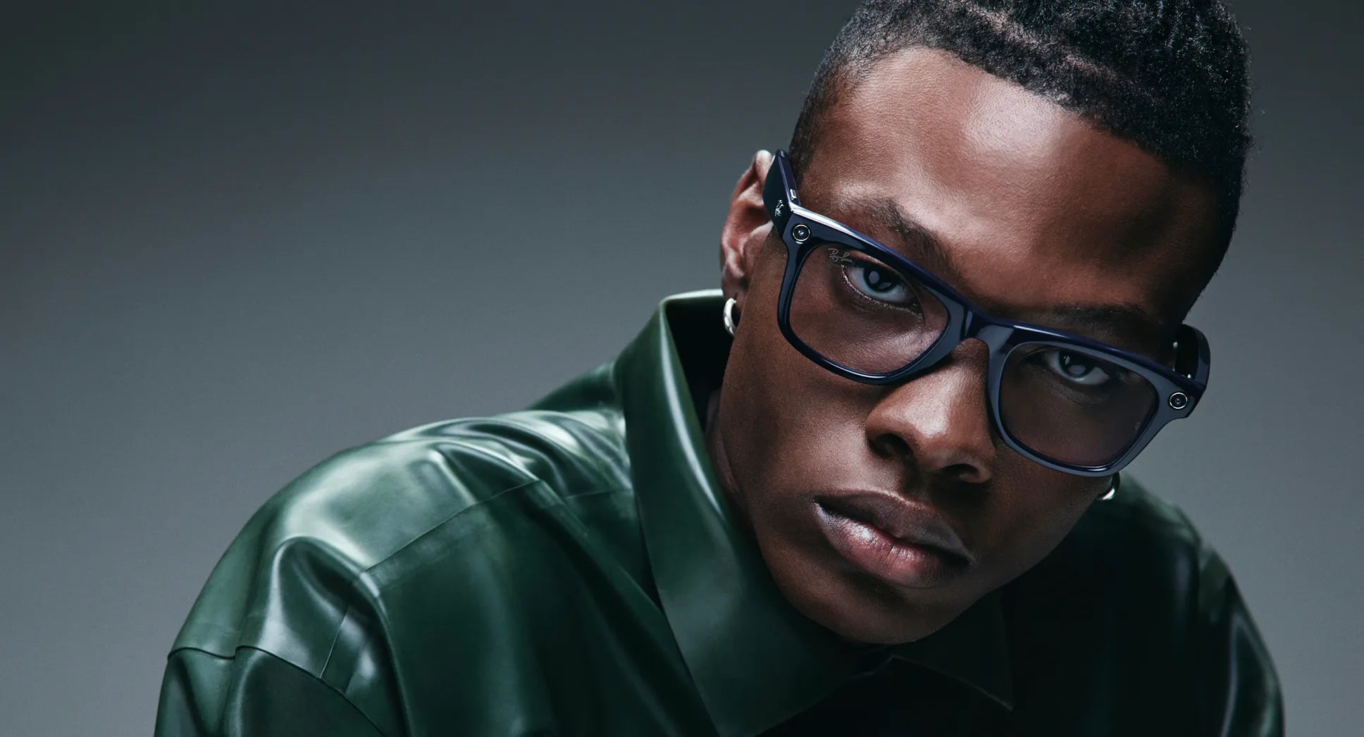 Ray-Ban Meta Wayfarer Gen 2 - (F) Shiny Cosmic Blue - (L) Clear to Sapphire Transitions® - (Standard)