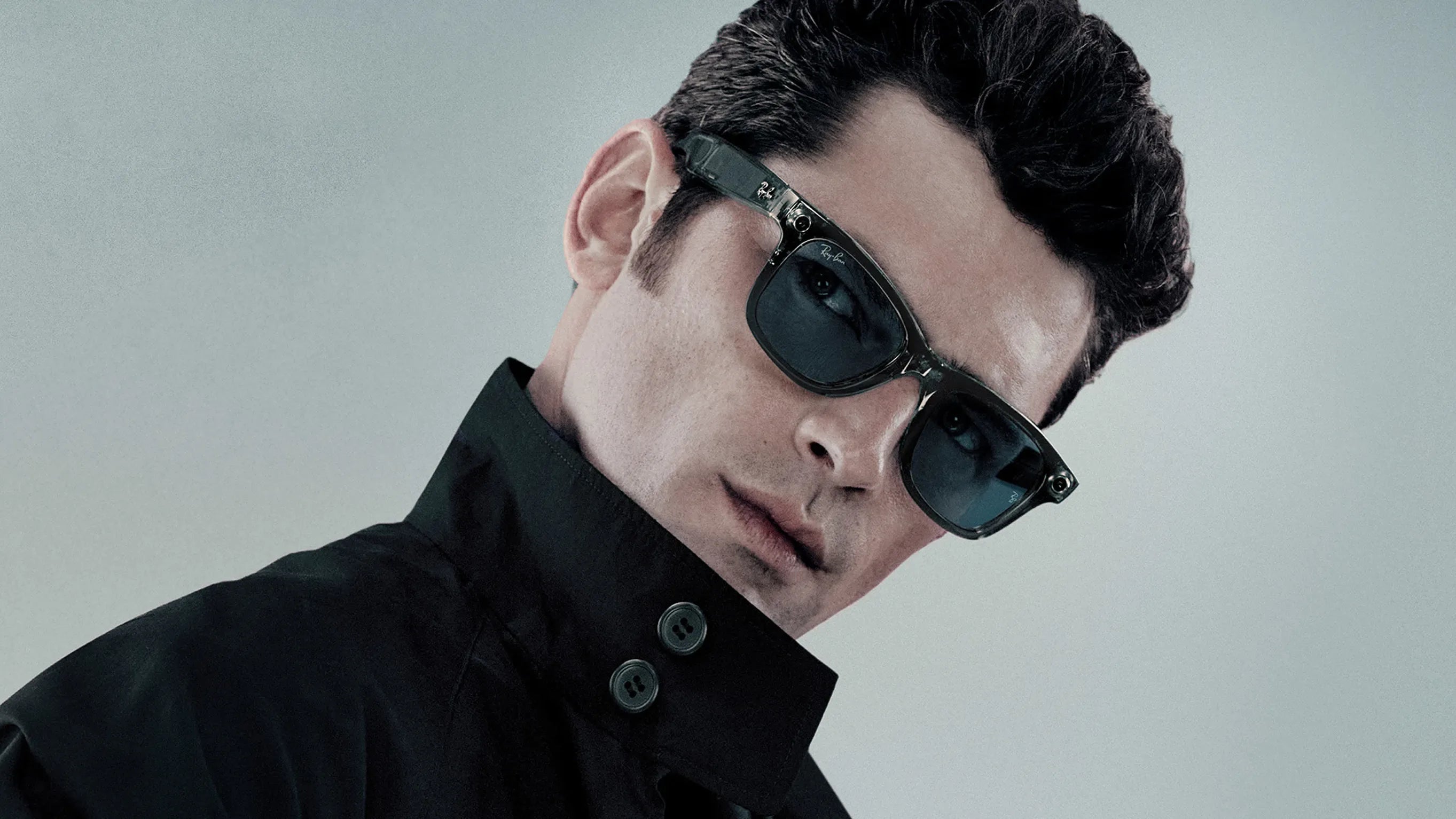 Ray-Ban Meta Wayfarer Gen 2 - (F) Shiny Transparent Grey - (L) Clear to Sapphire Transitions - (Standard)