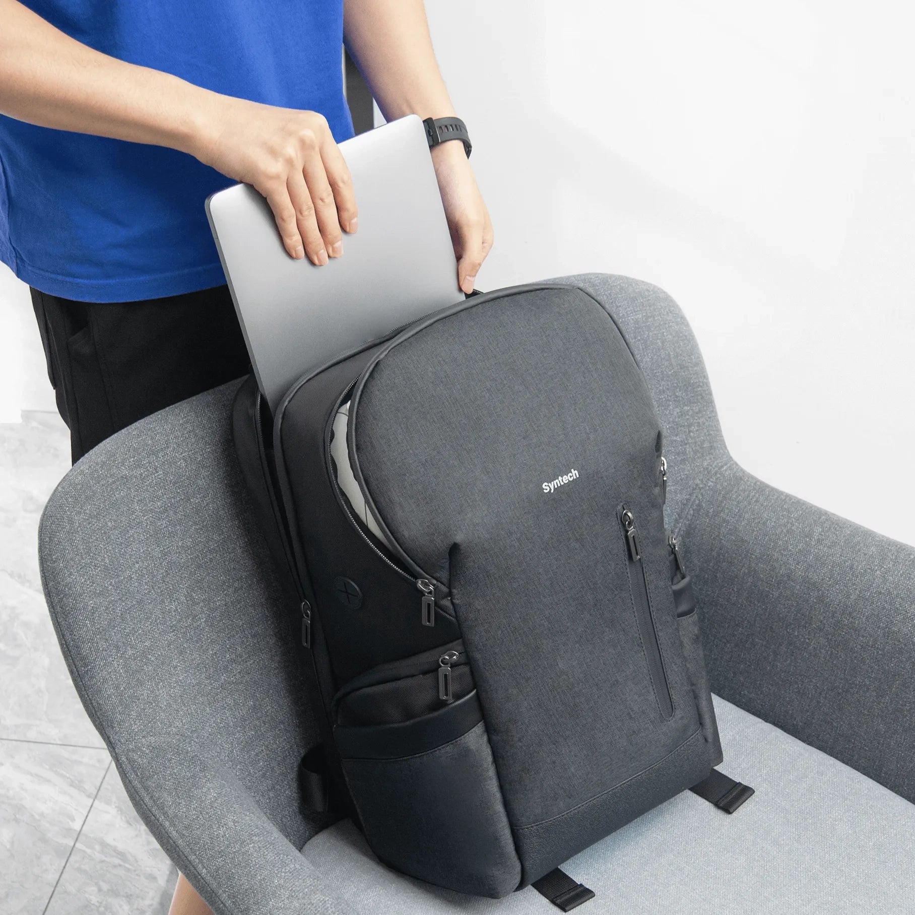 Syntech XR Headset Backpack for Meta Quest Headsets