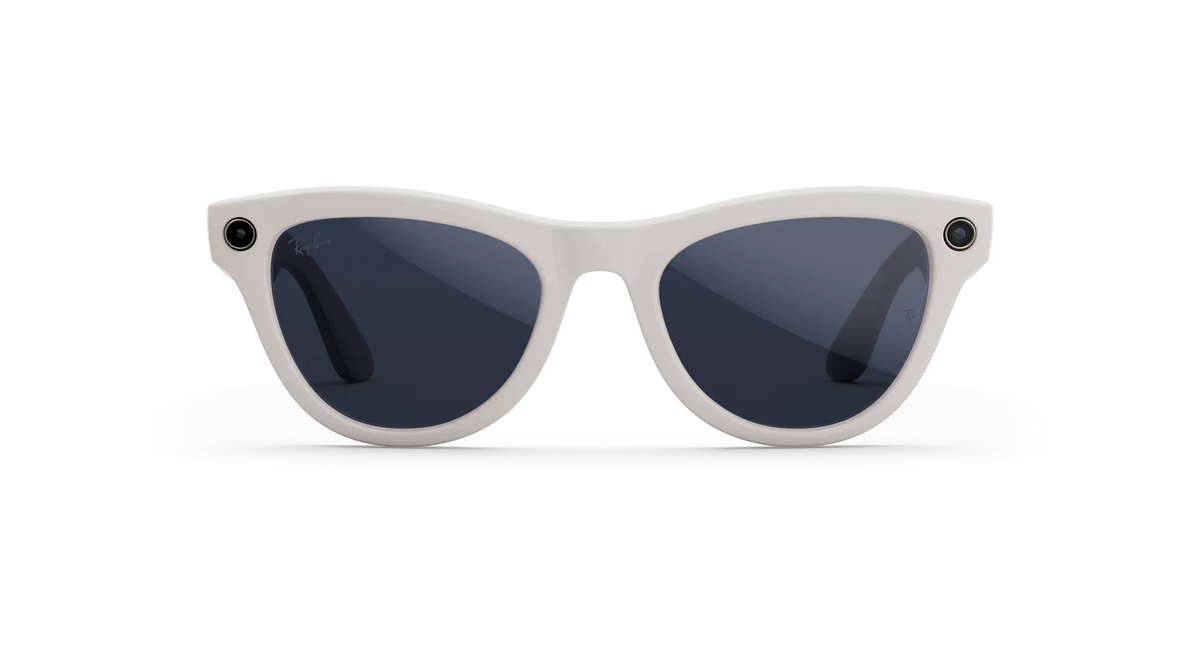 Ray-Ban Meta Skyler Gen 2 - Meta official Ray-Ban Meta Skyler (Gen 2) Shiny Chalky Gray Transitions® Sapphire Lenses - view 2 of 5 - source 1386611032440987