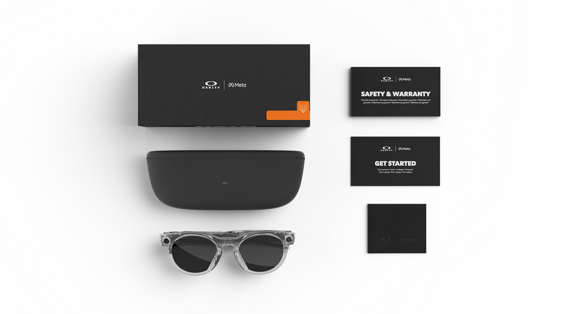 Oakley Meta HSTN - Meta official Oakley Meta HSTN, Clear / Clear to Grey Transitions® - view 4 of 4 - source 781860614185886